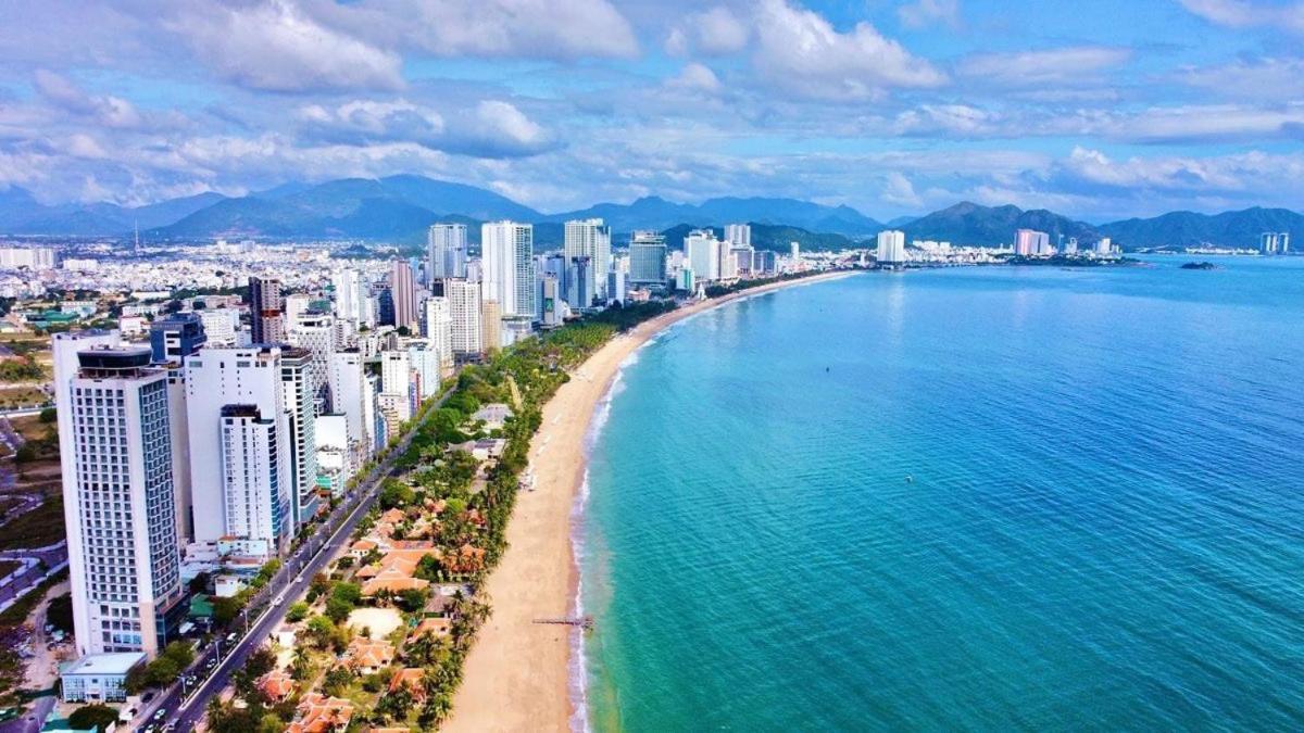 Lucia Beach Hotel Da Nang Eksteriør billede
